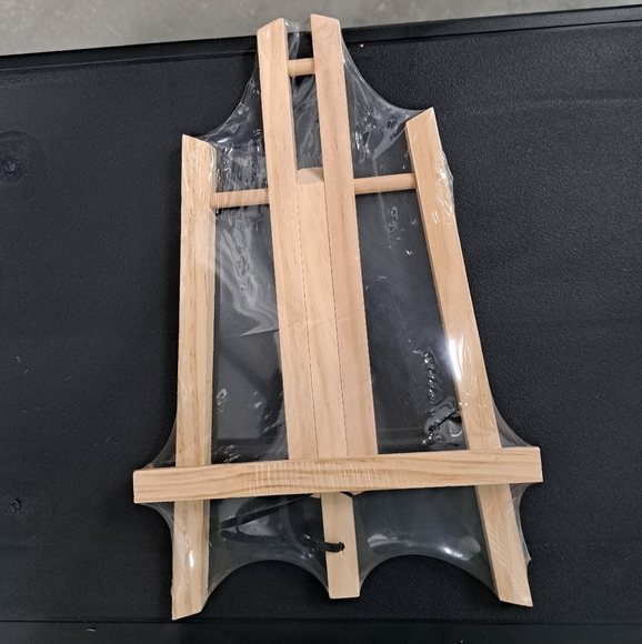 Small Art Easel 4 pack NEW - Picture 3 of 9